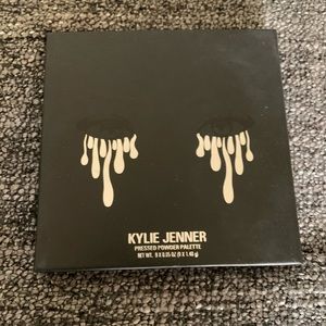 Kylie Cosmetics eyeshadow palette